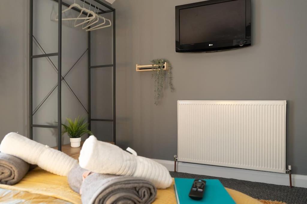 Vibrant City Centre Townhouse With Free Parking Rare Outdoor Patio Belfast Exteriör bild